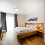 Hotel Hotel Garni Alpengruss 2*