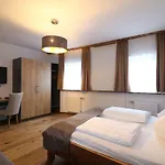 Hotel Garni Alpengruss 2*