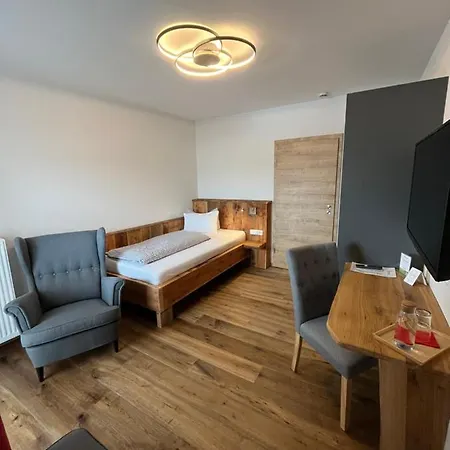 Hotel Garni Alpengruss 2*